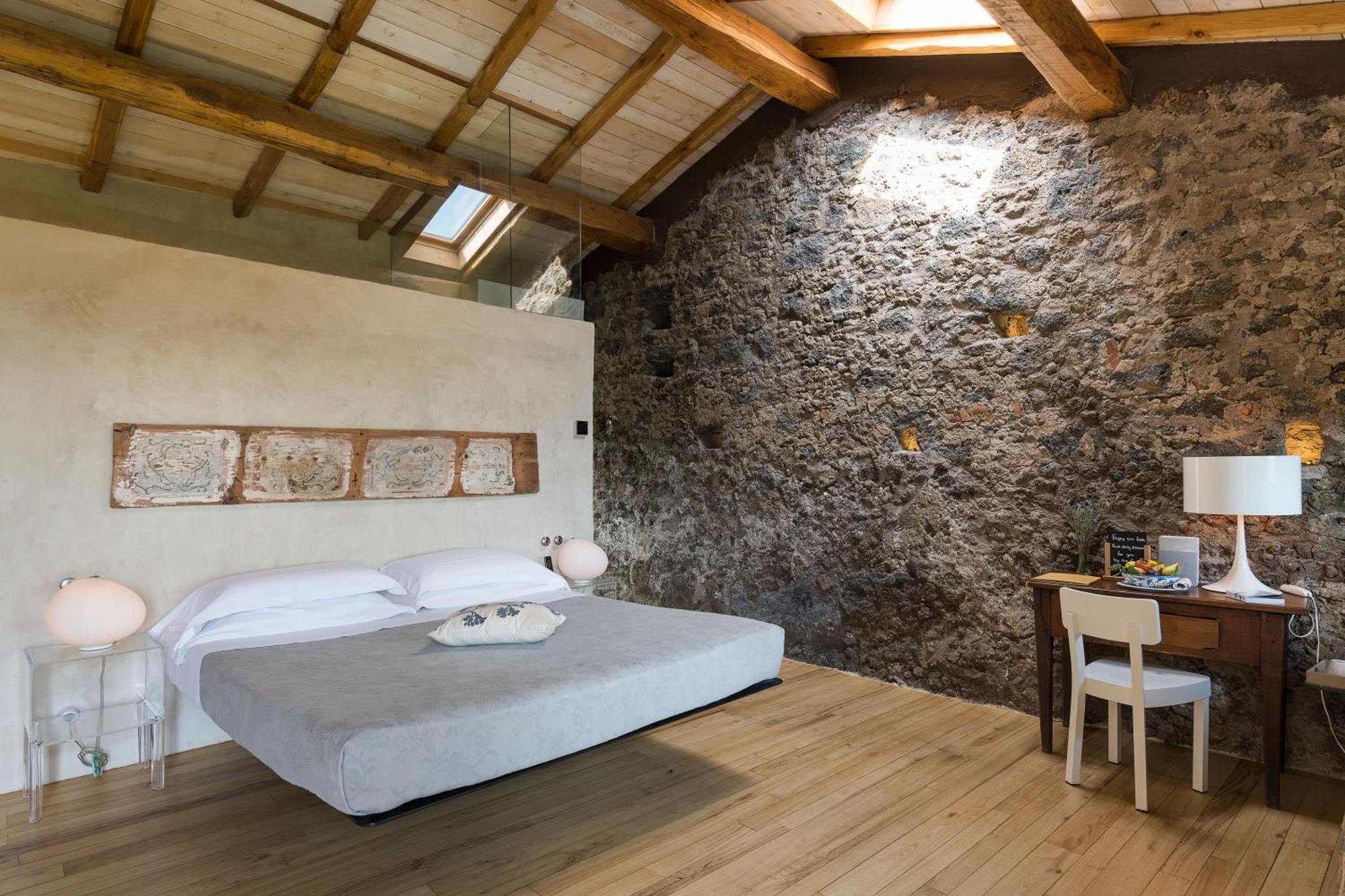 فندق Monaci Delle Terre Nere زافيرانا إتنيا المظهر الخارجي الصورة
